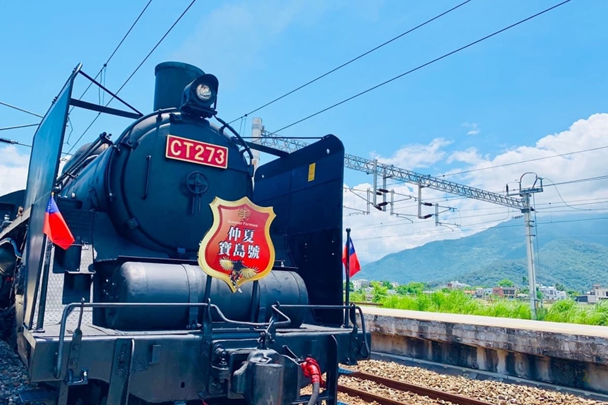 懶人出遊首選！台鐵「郵輪式列車」行程吃、住、交通全包，3大金針花勝地、夜宿海生館都衝了