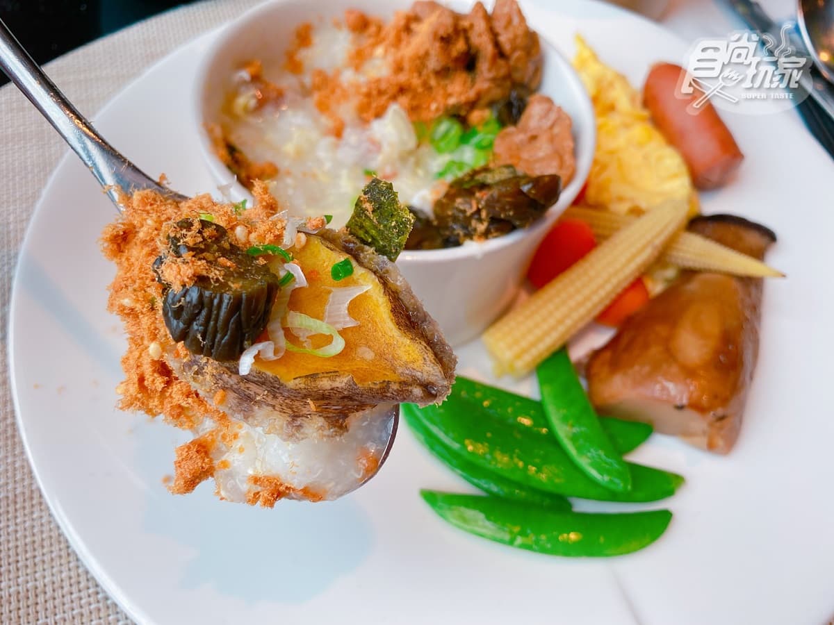 張惠妹、蕭敬騰指定飯店！小資爽住「明星級體驗」、超浮誇「透明水族箱泳池」必拍