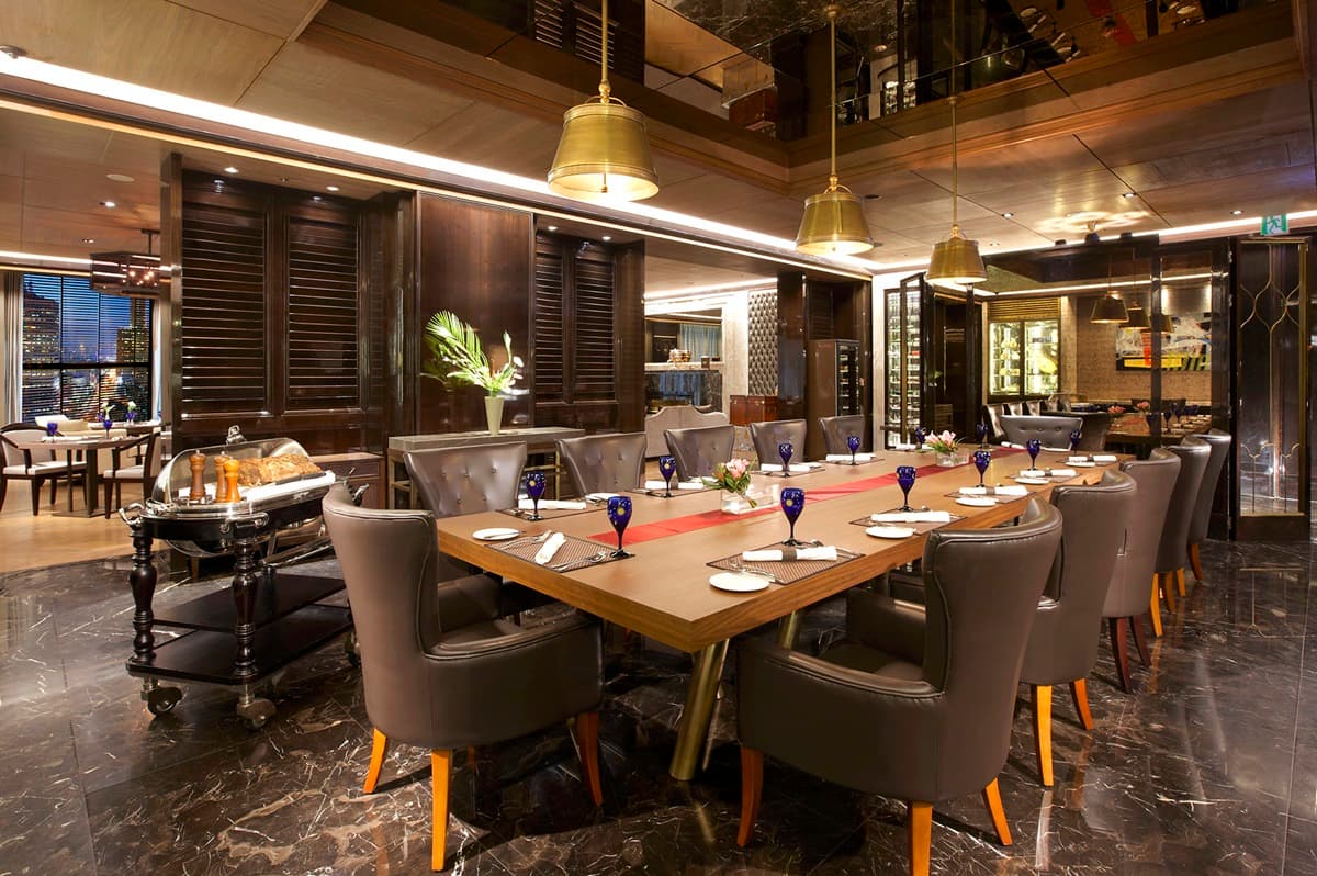每人「半價爽嗑」整桌菜、港點吃到飽！加碼499元吃Buffet、「1人免費」嗑牛排
