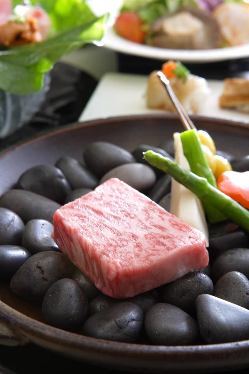 日本料理780元吃到飽!多達20道生魚片、握壽司、手打烏龍麵無限續點 日本料理780元吃到飽!多達20道生魚片、握壽司、手打烏龍麵無限續點