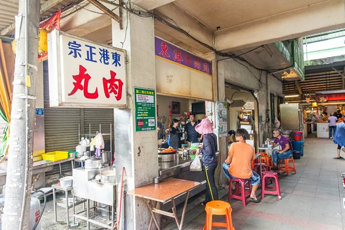 東港第二市場必吃70年肉丸!內行人點法:肉丸雙併+三腸+15元四神湯 東港第二市場必吃70年肉丸!內行人點法:肉丸雙併+三腸+15元四神湯