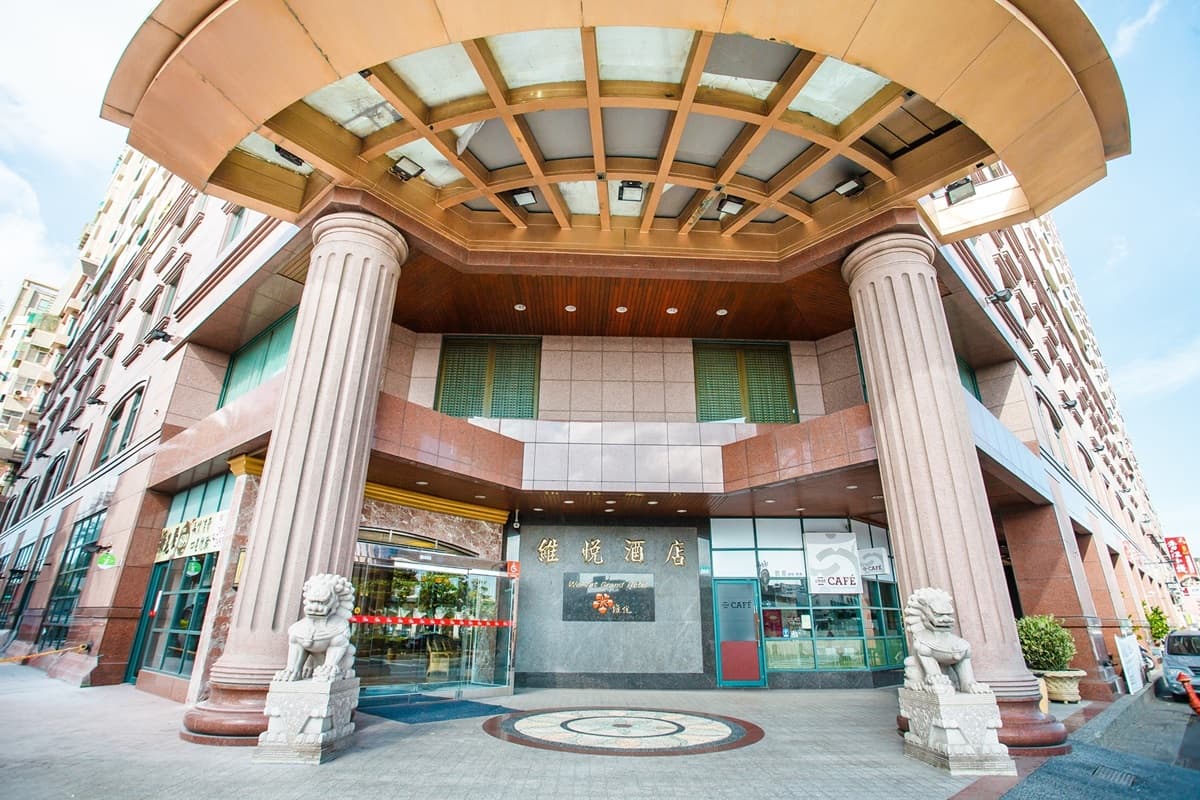 最多現省5000元！入住3家高檔飯店俯瞰市區美景，還可享空中酒吧、美人湯屋