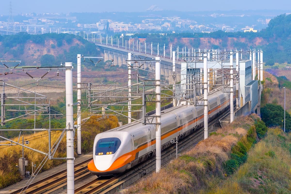 訂房加購車票6折起！高鐵3大專案快筆記，「5星連鎖酒店」「8月優惠」入住再送早餐、房型升等