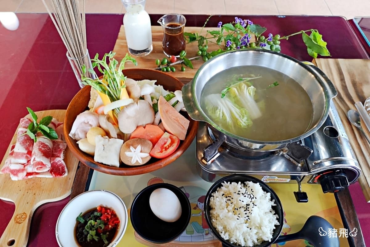 【食尚首播】雲林古坑限定！創意4祕店從早玩到晚，必吃咖啡桶仔雞、拿鐵火鍋