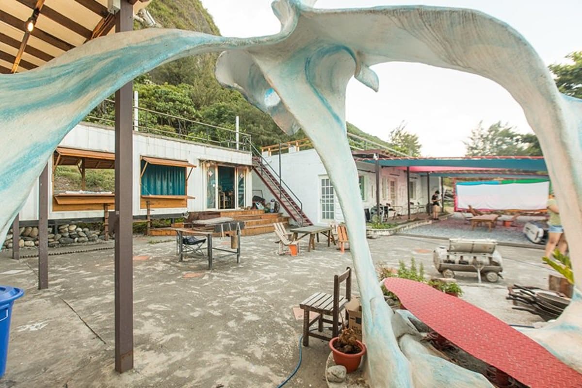 花蓮新玩法！「銀河星空餐桌」專人服務，海灘野餐賞絕美銀河、火舞秀