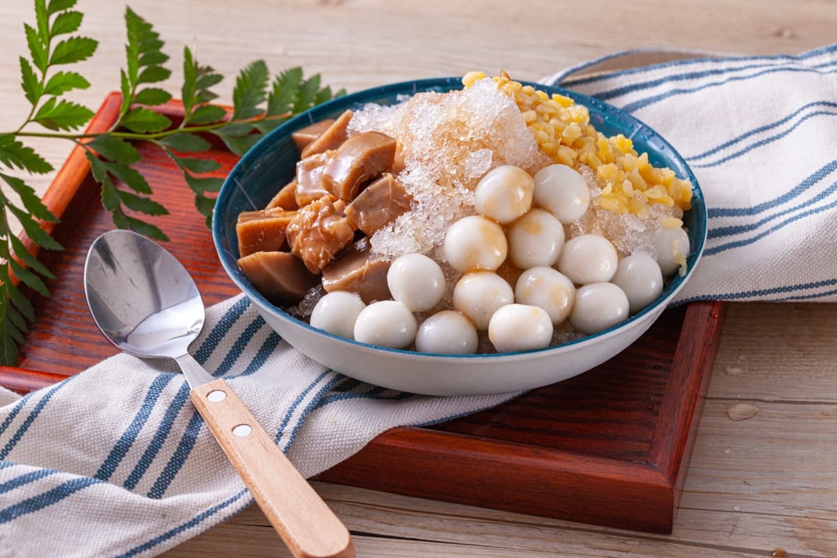 桂冠湯圓推超狂「湯圓燒冷冰」！滿滿蜜芋頭、綠豆蒜吃得到，還附冰沙可以加