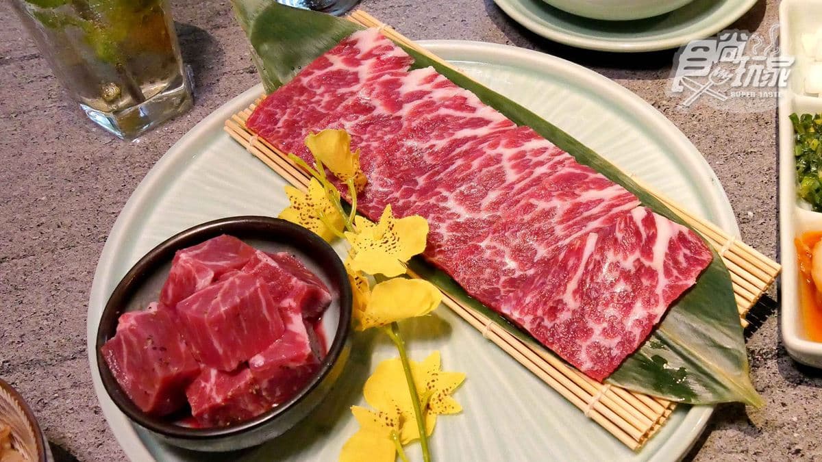這條「龍」很可以!「鑽石切法」牛小排外酥內嫩,限時再送「燒肉花」 這條「龍」很可以!「鑽石切法」牛小排外酥內嫩,限時再送「燒肉花」