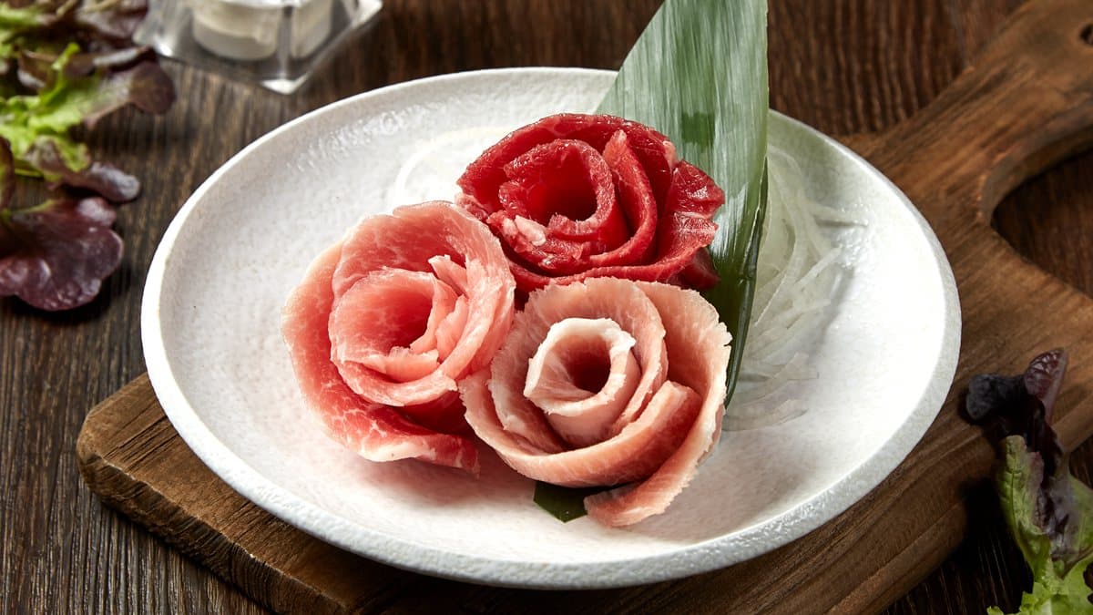 這條「龍」很可以!「鑽石切法」牛小排外酥內嫩,限時再送「燒肉花」 這條「龍」很可以!「鑽石切法」牛小排外酥內嫩,限時再送「燒肉花」