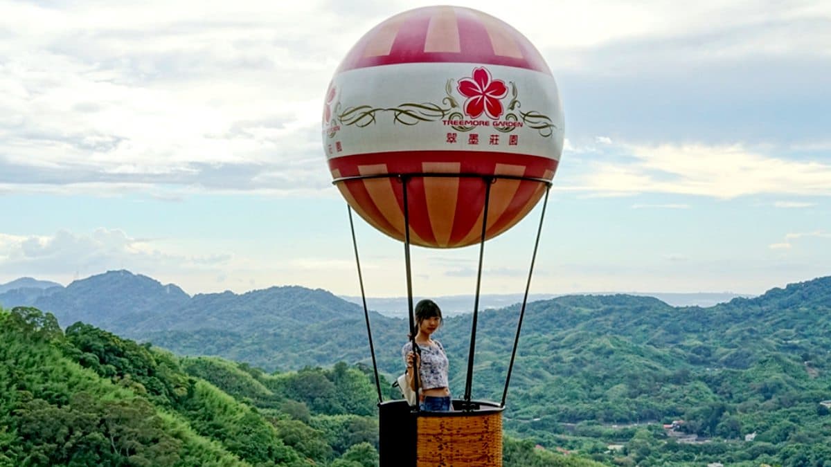 不必衝台東也能拍熱氣球！8月底前免費入園，租日式浴衣當網美囉