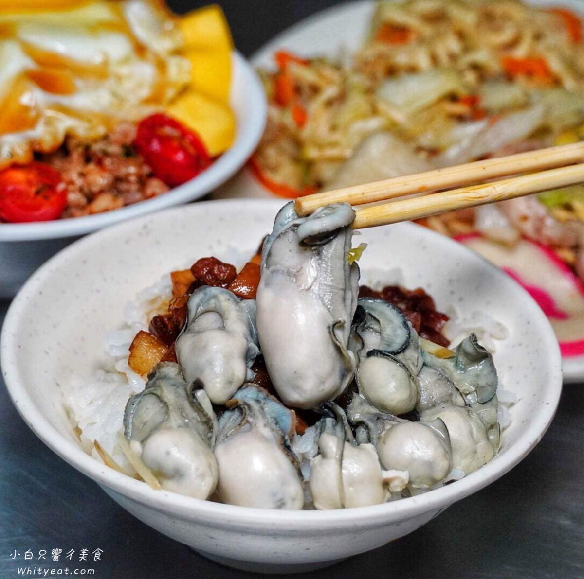 在地人這樣吃！台南3間「混搭風」滷肉飯配料超有哏：綿密土豆、半熟雙黃蛋
