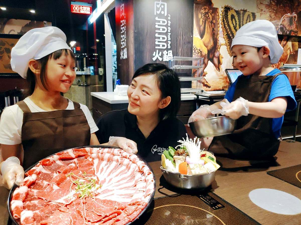 三更半夜也能爽吃肉肉鍋！肉多多消夜場，晚上10點後肉肉多給50%