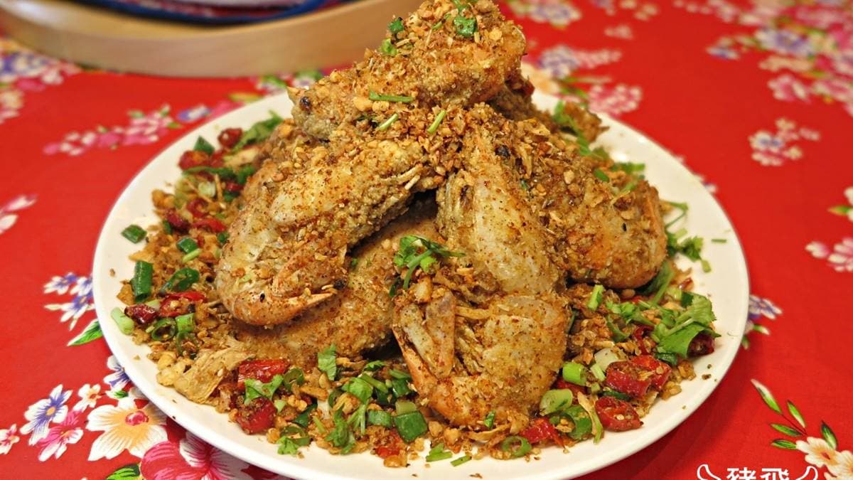 【食尚首播】魚塭就在餐廳旁!高雄最「青」台灣鯛主打現撈現煮,必吃好運敲敲魚 【食尚首播】魚塭就在餐廳旁!高雄最「青」台灣鯛主打現撈現煮,必吃好運敲敲魚