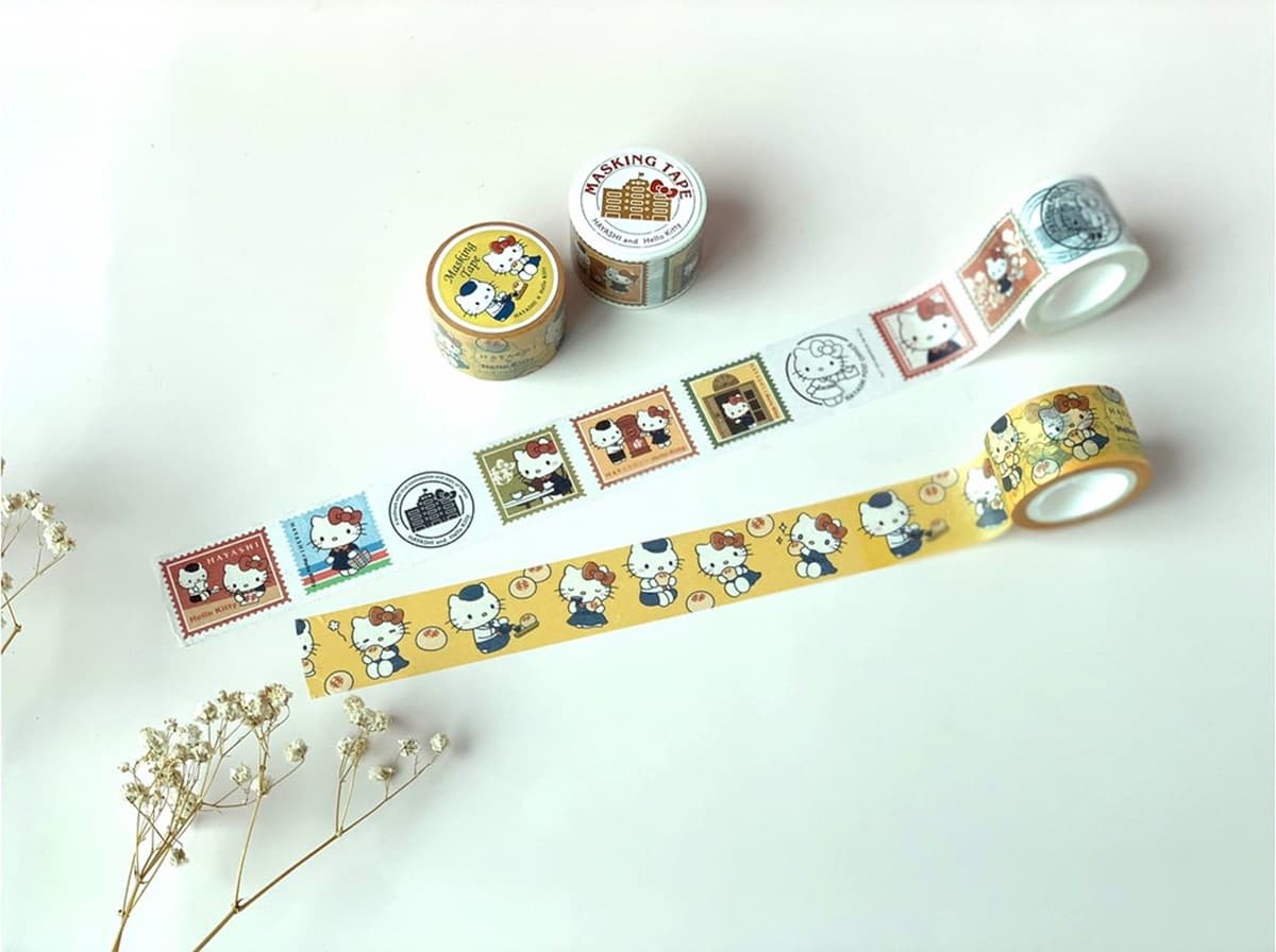 「巨型Kitty紙膠帶」必拍！台南林百貨×Hello Kitty聯名展，34款復古雜貨美翻