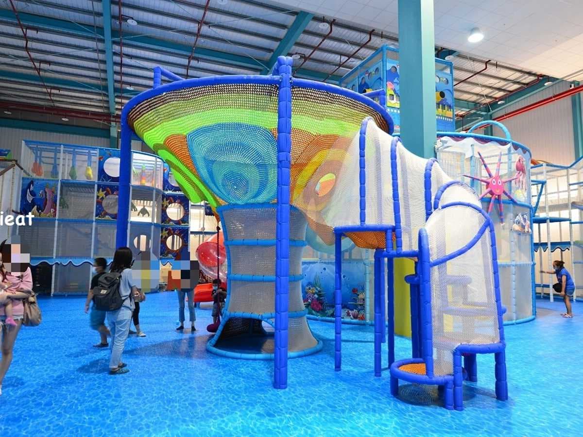 【新開店】全台最大海盜船球池！南台灣小孩放電天堂，超大2100坪還可吹冷氣