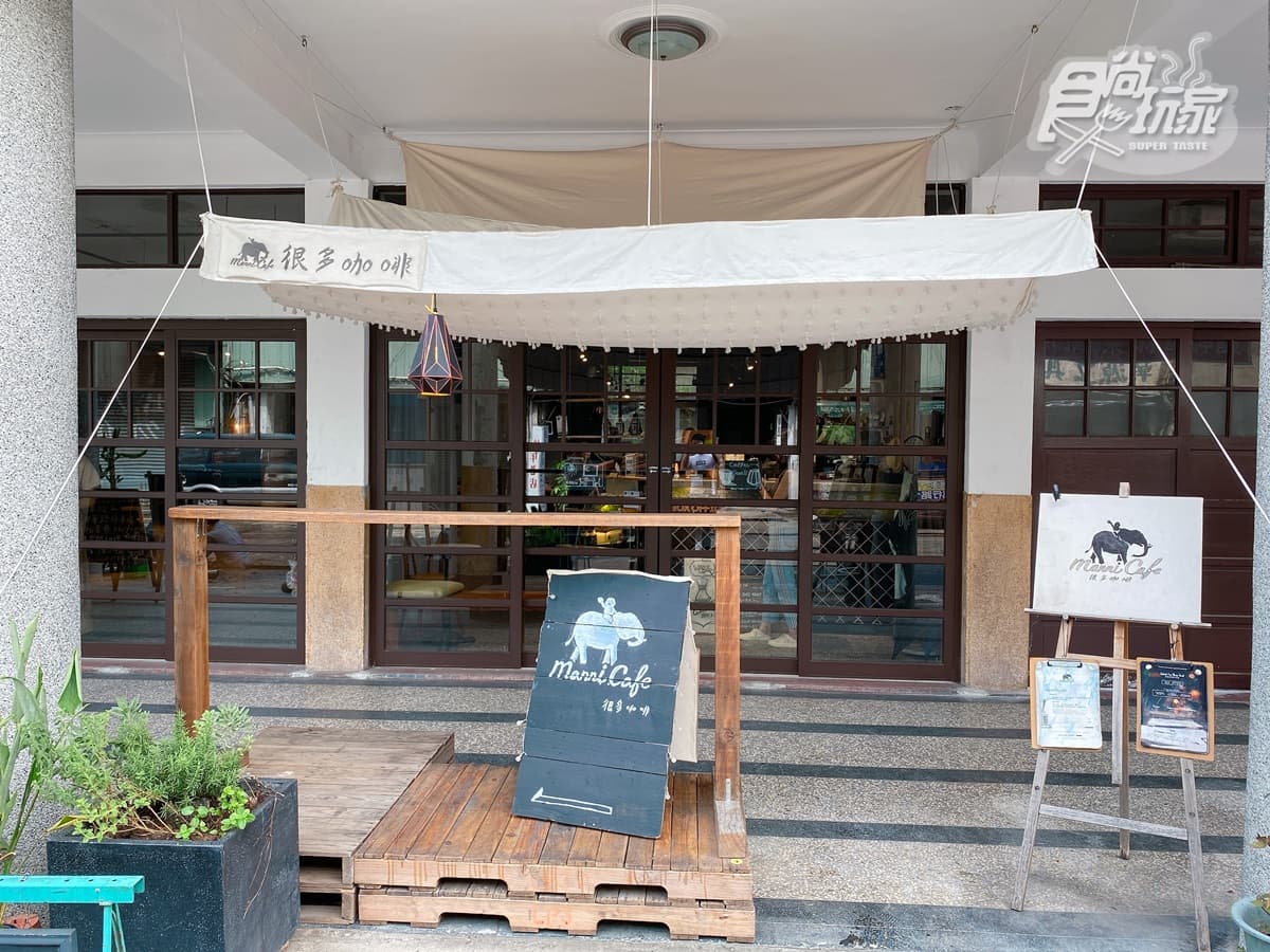 【新開店】秒飛紐約！全台獨創「百老匯」咖啡廳，獅子拿鐵超好拍