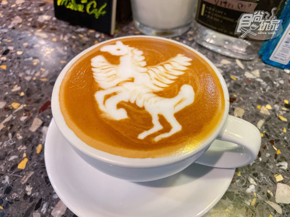 【新開店】秒飛紐約！全台獨創「百老匯」咖啡廳，獅子拿鐵超好拍