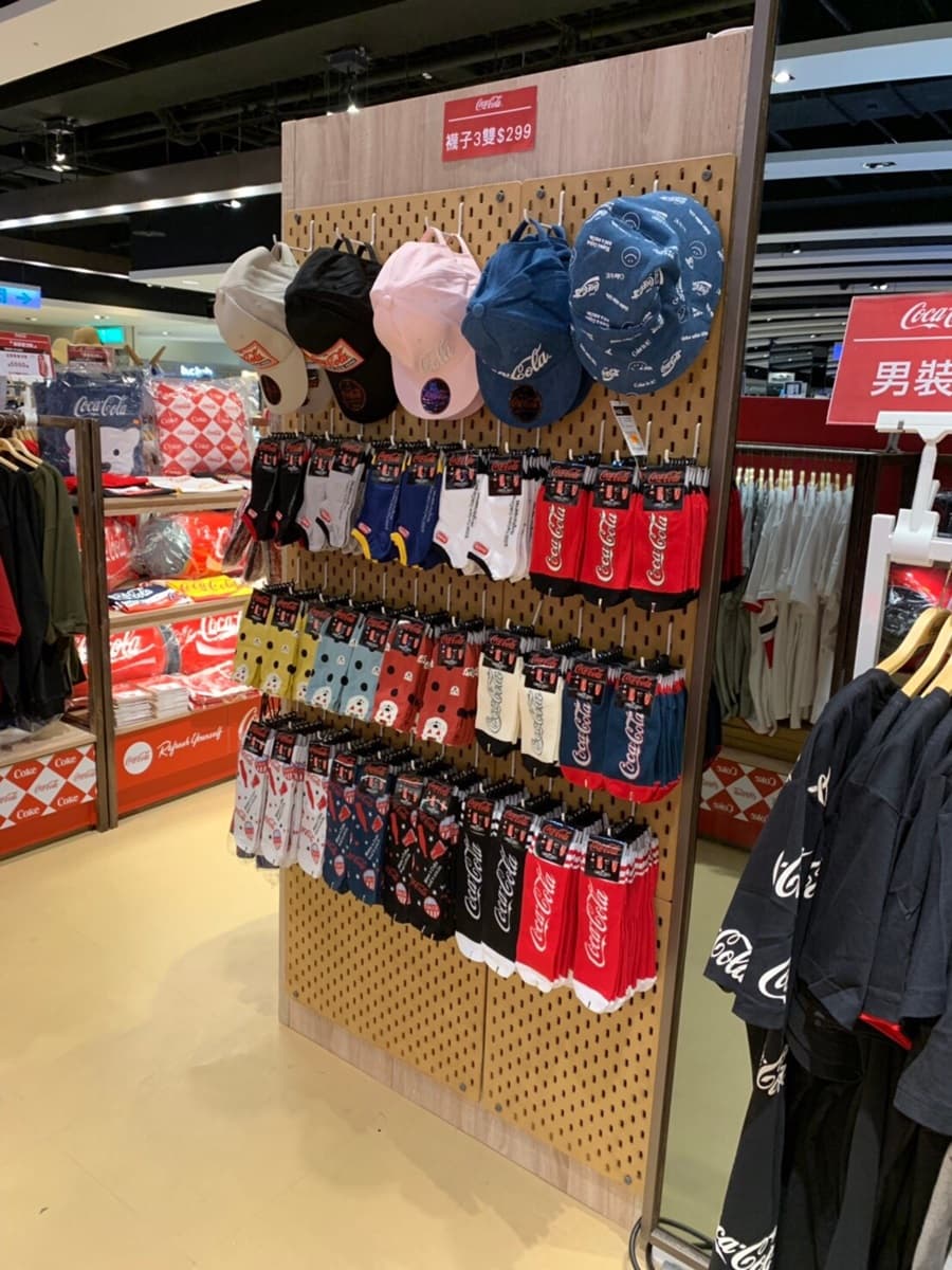 【新開店】全台首家「可口可樂快閃店」一次開3間！多達300多款商品這裡買