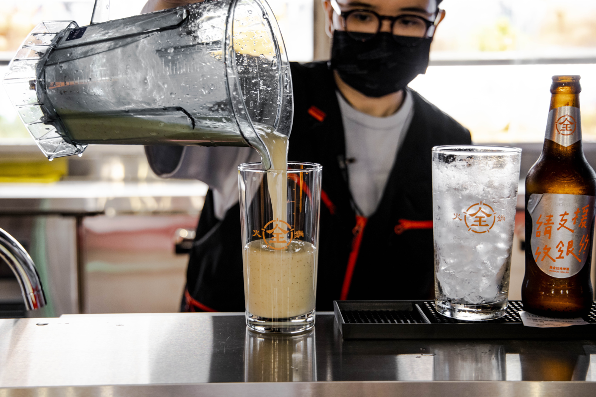 地表唯一全聯快閃餐廳全火鍋！名廚湯頭與米其林沾醬完美邂逅，超有梗「請支援收銀」周邊～再不衝一波，這輩子就吃不到啦！