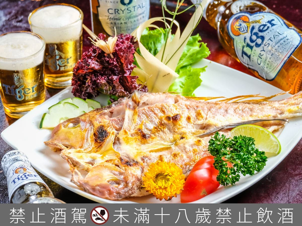 今秋最涼爽就靠這一口！跟著虎牌冰釀啤酒一起吃熱炒，對抗火熱秋老虎