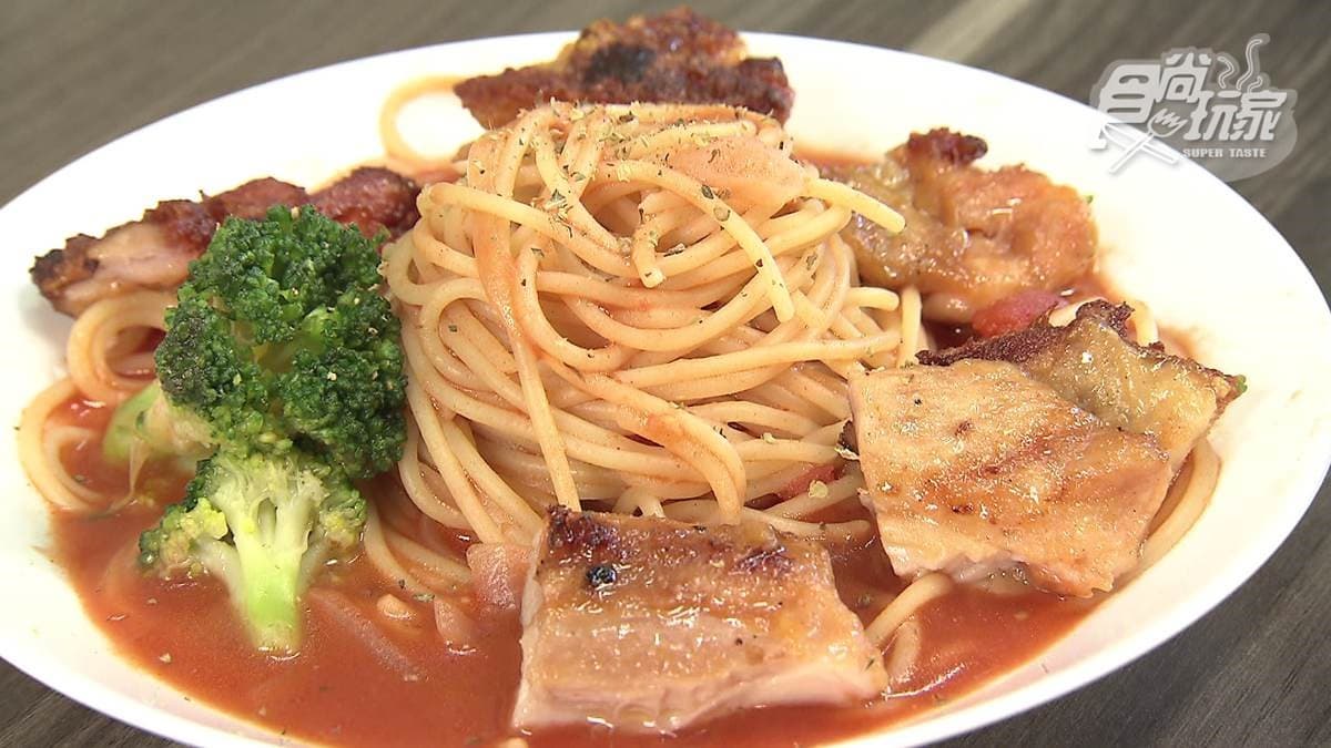 100元搞定！雲林餐車「義大利麵」吃得到無骨雞腿，海鮮口味還有2隻蝦