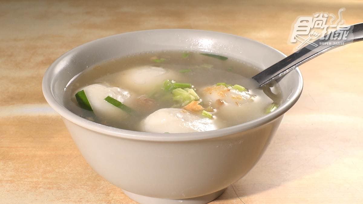 飄香50年！台北巨無霸湯圓口感像麻糬，再搭扎實小餛飩超唰嘴