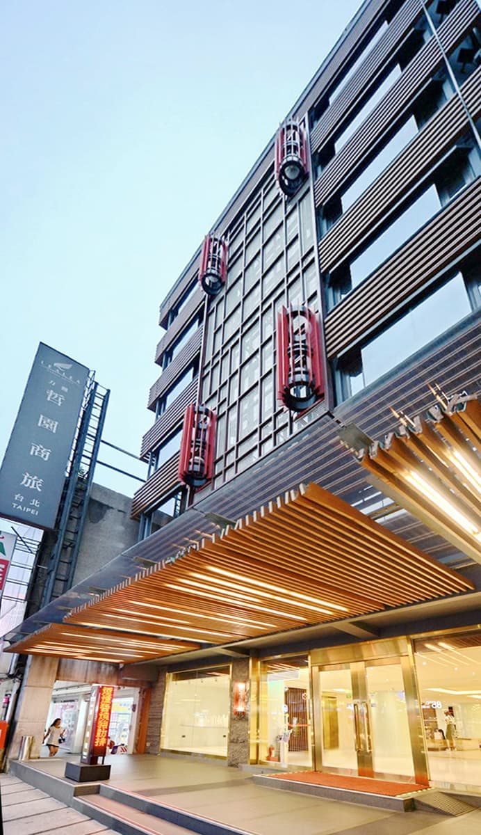 吃龍蝦送住房!這飯店每人最低不到800元吃大餐,還送當晚免費住一晚 吃龍蝦送住房!這飯店每人最低不到800元吃大餐,還送當晚免費住一晚