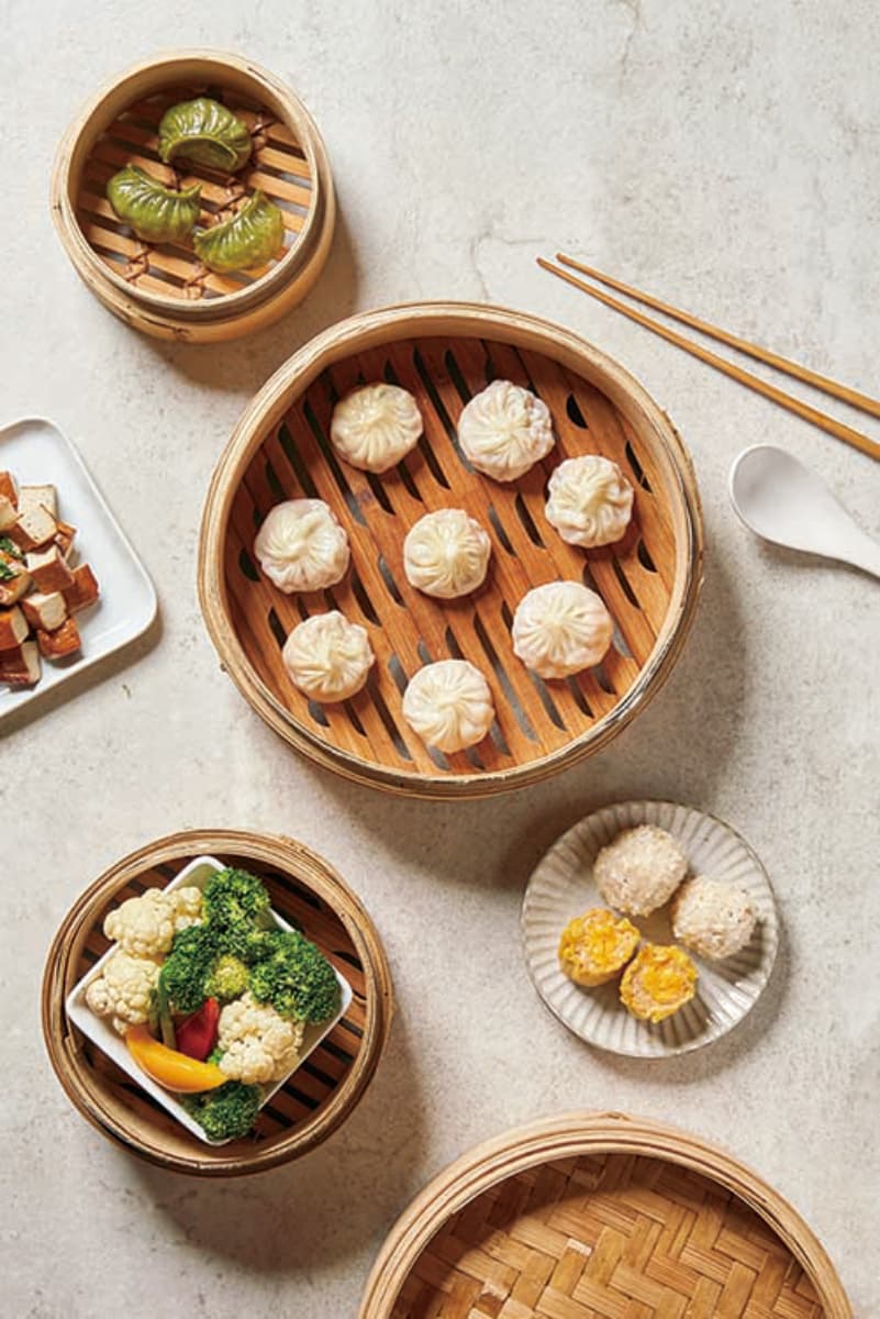 必看！超人氣美食打卡餐廳，遠百信義A13藏「飽」圖大解密 殿堂級美食 / 超夯人氣餐廳，美食照讓你震驚朋友圈！