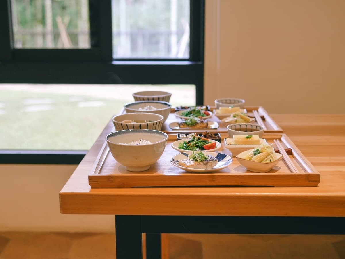 【新開店】一秒飛京都「台版祇園」打卡民宿！榻榻米風格房可看錦鯉，櫻花庭園即將盛開