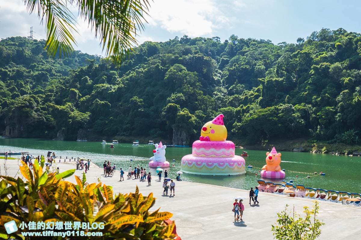 年底前必衝！新北7大免費新景點：迪士尼光雕秀、鏡面心型湖、夢幻裝置月球