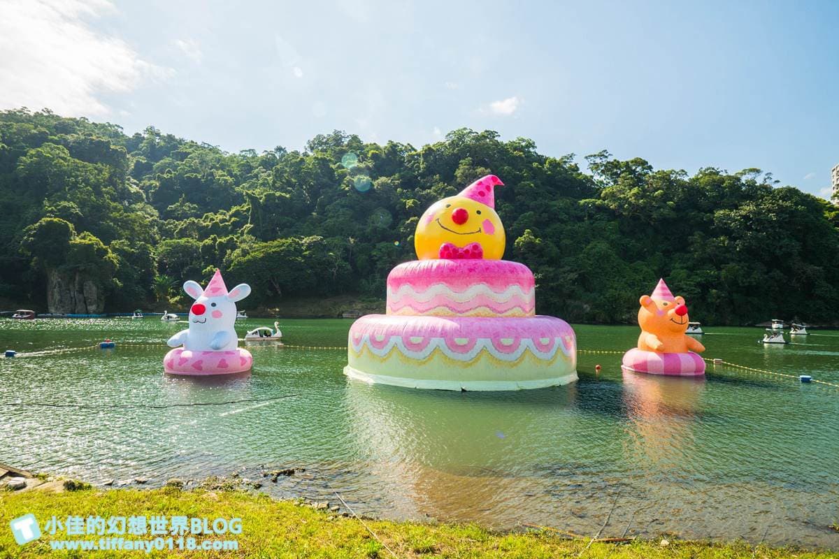 年底前必衝！新北7大免費新景點：迪士尼光雕秀、鏡面心型湖、夢幻裝置月球