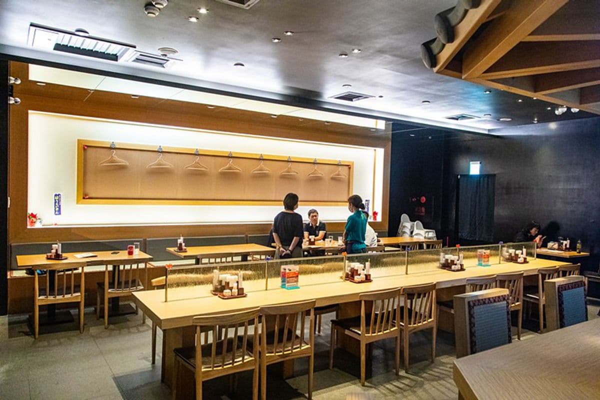 【新開店】名古屋料理桃園吃得到！純豬肉漢堡排有滿滿肉汁，再搭蛋黃瀑布超邪惡