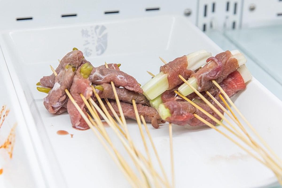 嗜辣者快筆記!台北正宗四川串串鍋牛油底料隨你加,必吃爽脆牛板筋、麻辣小龍蝦 嗜辣者快筆記!台北正宗四川串串鍋牛油底料隨你加,必吃爽脆牛板筋、麻辣小龍蝦