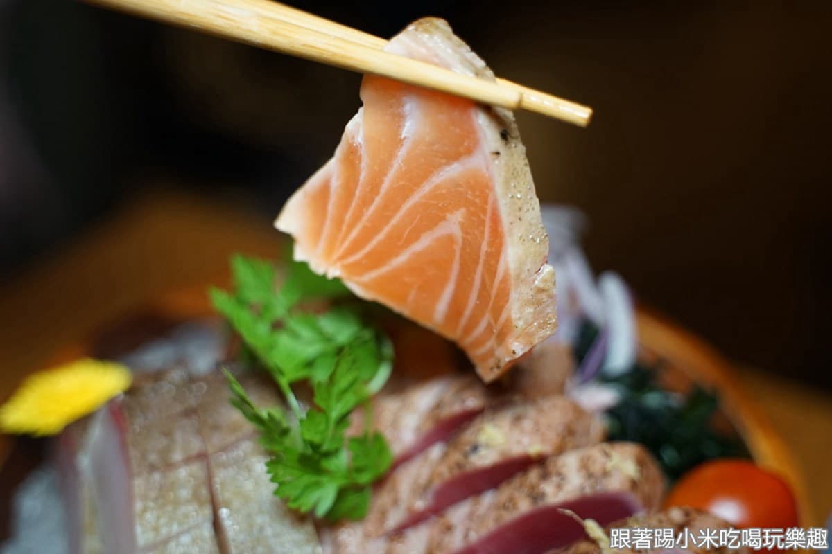 【新開店】酒控快衝!新竹居酒屋喝得到300多種精釀啤酒,必點「稻草燒」鮭魚入口即化 【新開店】酒控快衝!新竹居酒屋喝得到300多種精釀啤酒,必點「稻草燒」鮭魚入口即化