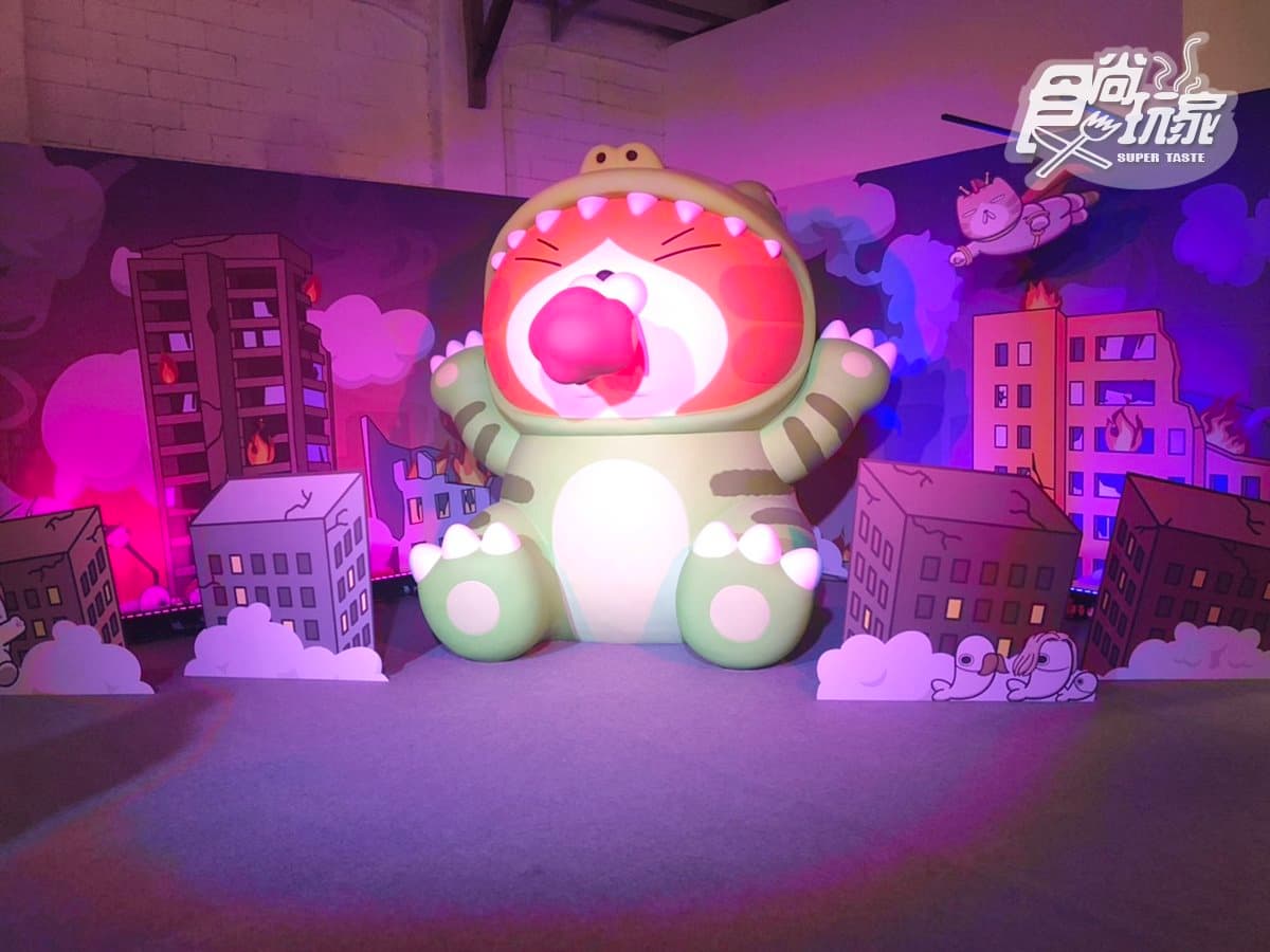 愈爛愈愛！人氣貼圖「白爛貓五週年特展」，打造12區超台味場景：爛又爛早餐、87銀行