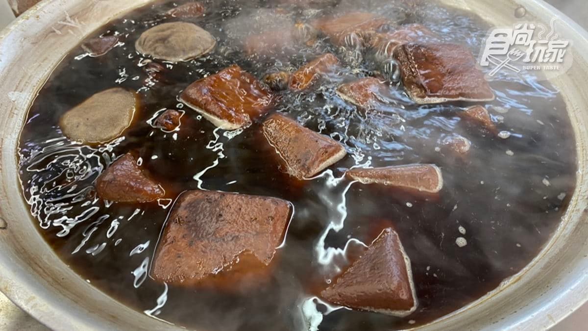 豆干滷得很入味，口感軟Ｑ又帶有咬勁。
