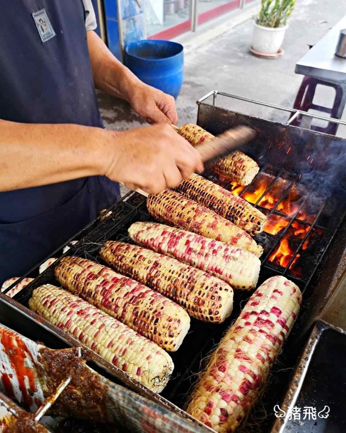 【食尚首播】在地人激推！南投60年祕醬烤玉米鮮脆多汁，隱藏鬼椒醬嗜辣者必挑戰