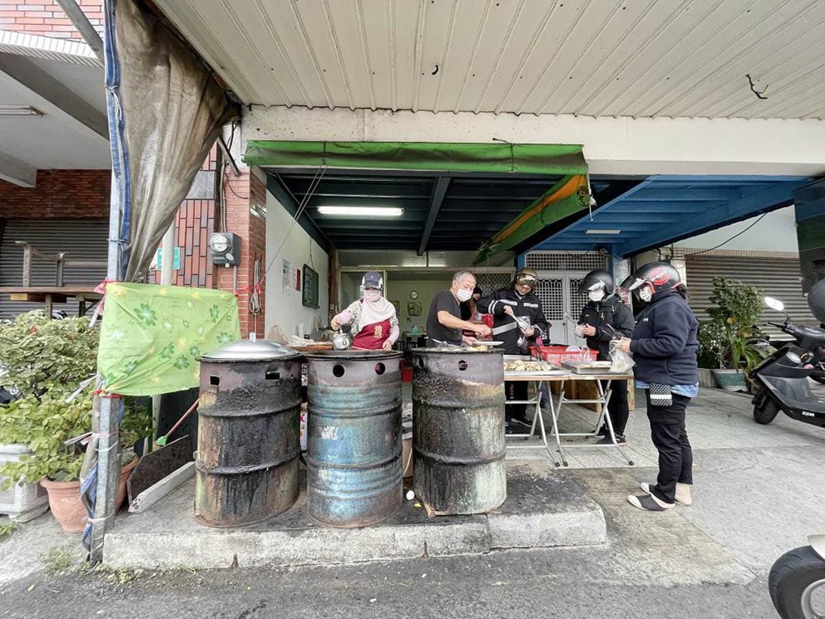 早起才吃得到！台南20年水煎包未出鍋就被秒殺，巨無霸大煎餃1顆只要5元也必買