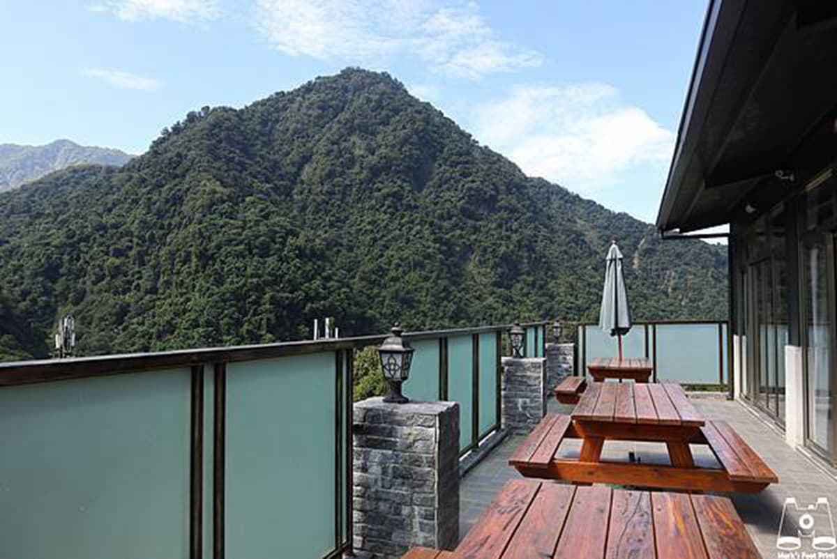 冬天旅行來這裡！苗栗高CP值溫泉館必住寬敞木屋房，還能爽泡無敵大浴池超紓壓
