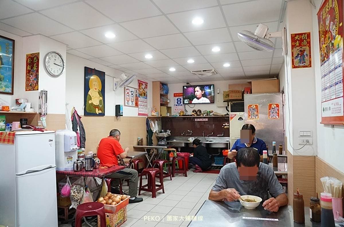 三重人才知！50年老字號大腸麵線從三輪車賣到有店面，加推老饕級霸氣吃法