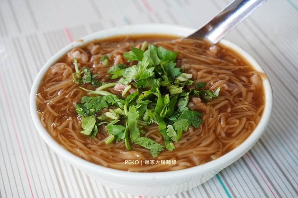三重人才知！50年老字號大腸麵線從三輪車賣到有店面，加推老饕級霸氣吃法
