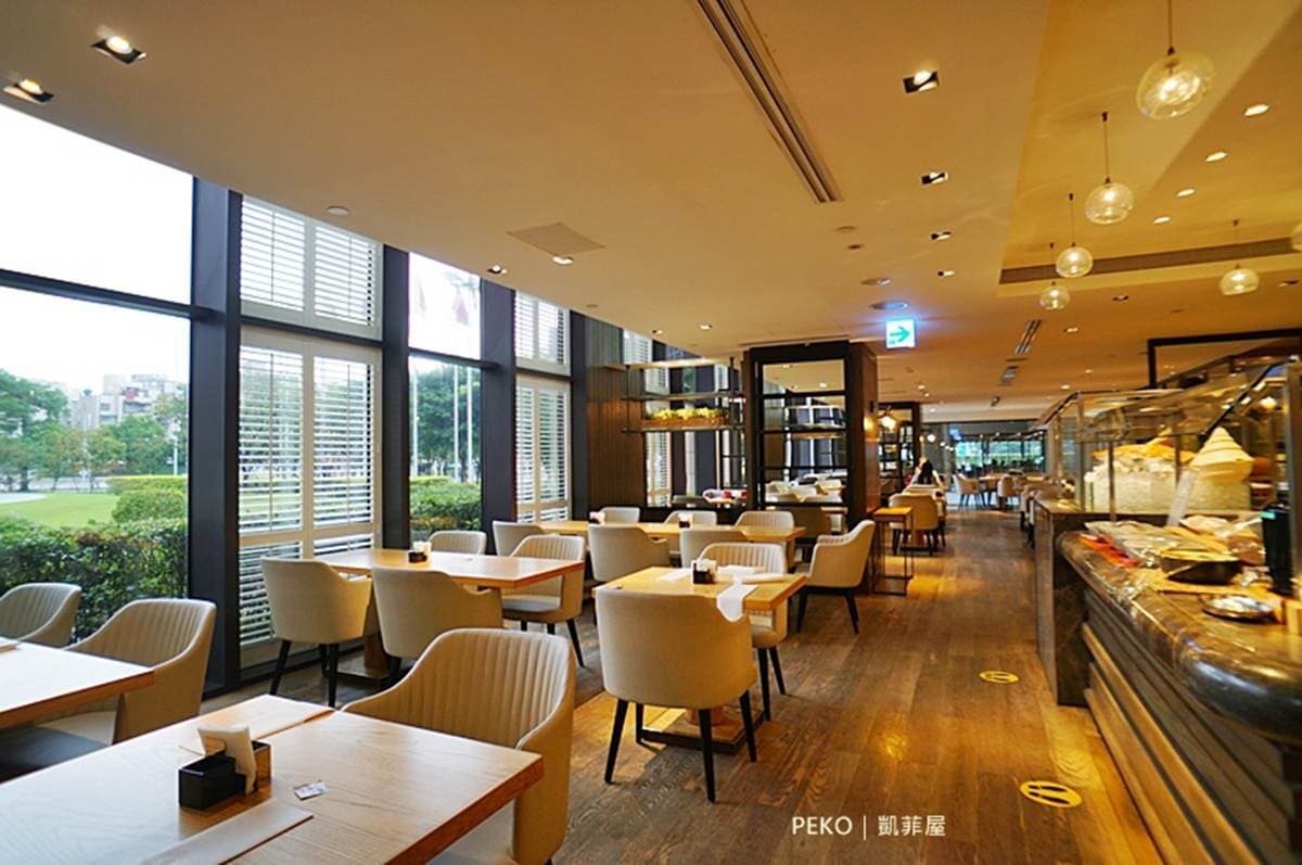 台北必吃Buffet冠軍！10大餐區160道料理，過橋牛肉、現切肋眼牛排、黑松露燉飯大推