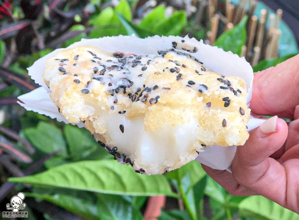 想吃先拿號碼牌!高雄60年白糖粿Q軟香甜,現炸番薯芋頭、芝麻球用料超滿 想吃先拿號碼牌!高雄60年白糖粿Q軟香甜,現炸番薯芋頭、芝麻球用料超滿