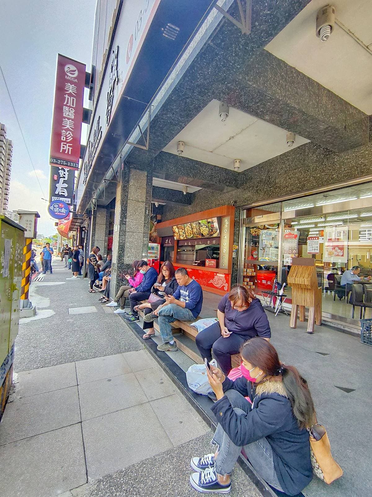 想吃先預約!桃園超狂韓式燒烤吃到飽只要299元,老饕強推必拿香草雞腿排 想吃先預約!桃園超狂韓式燒烤吃到飽只要299元,老饕強推必拿香草雞腿排