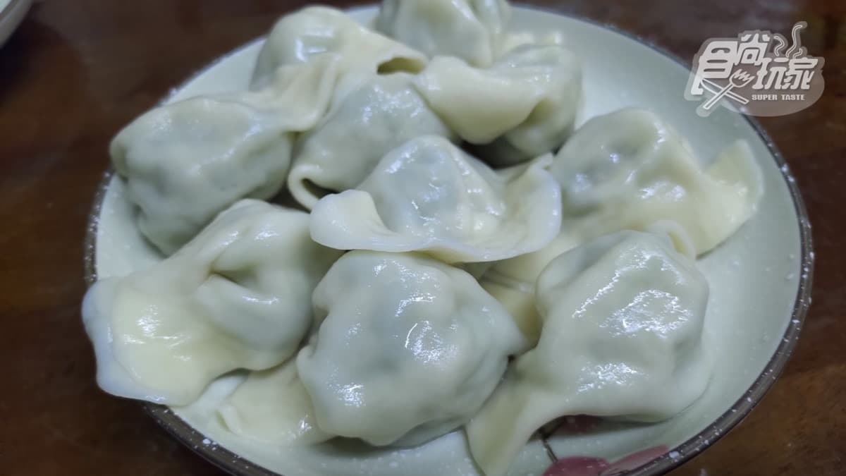 阿婆水餃川味麵食館