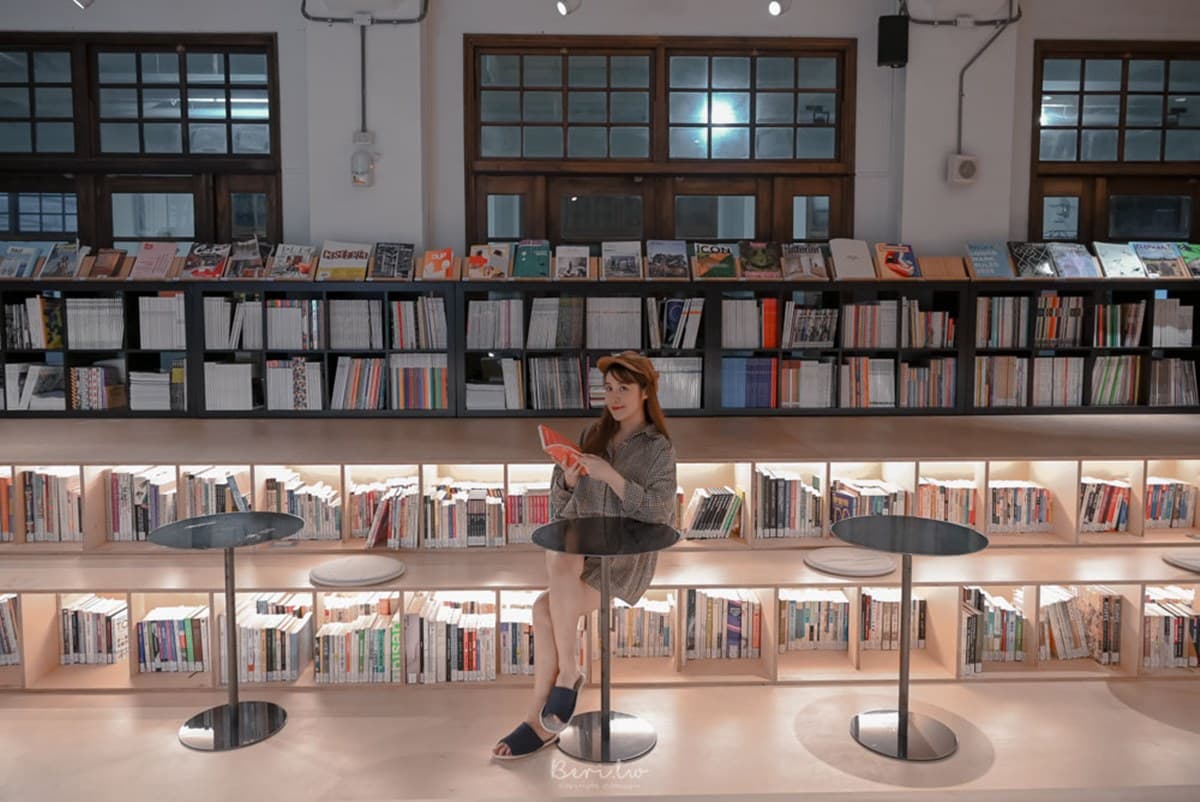 在書海裡泡澡！松菸舊日式澡堂轉型圖書館，復古浴池花80元能待一整天