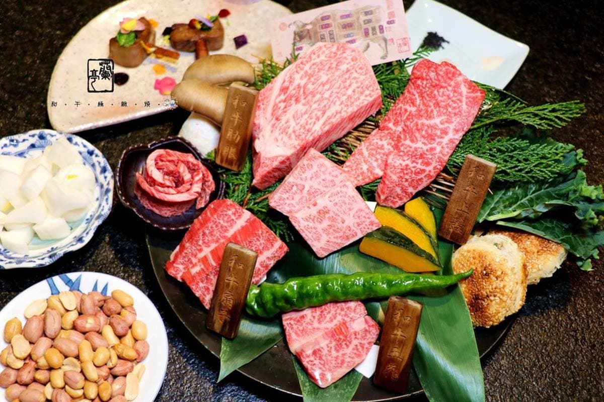 吃肉不用動手！台北8家專人服務燒烤店：超人氣一頭牛套餐、咖啡香和牛吃得到
