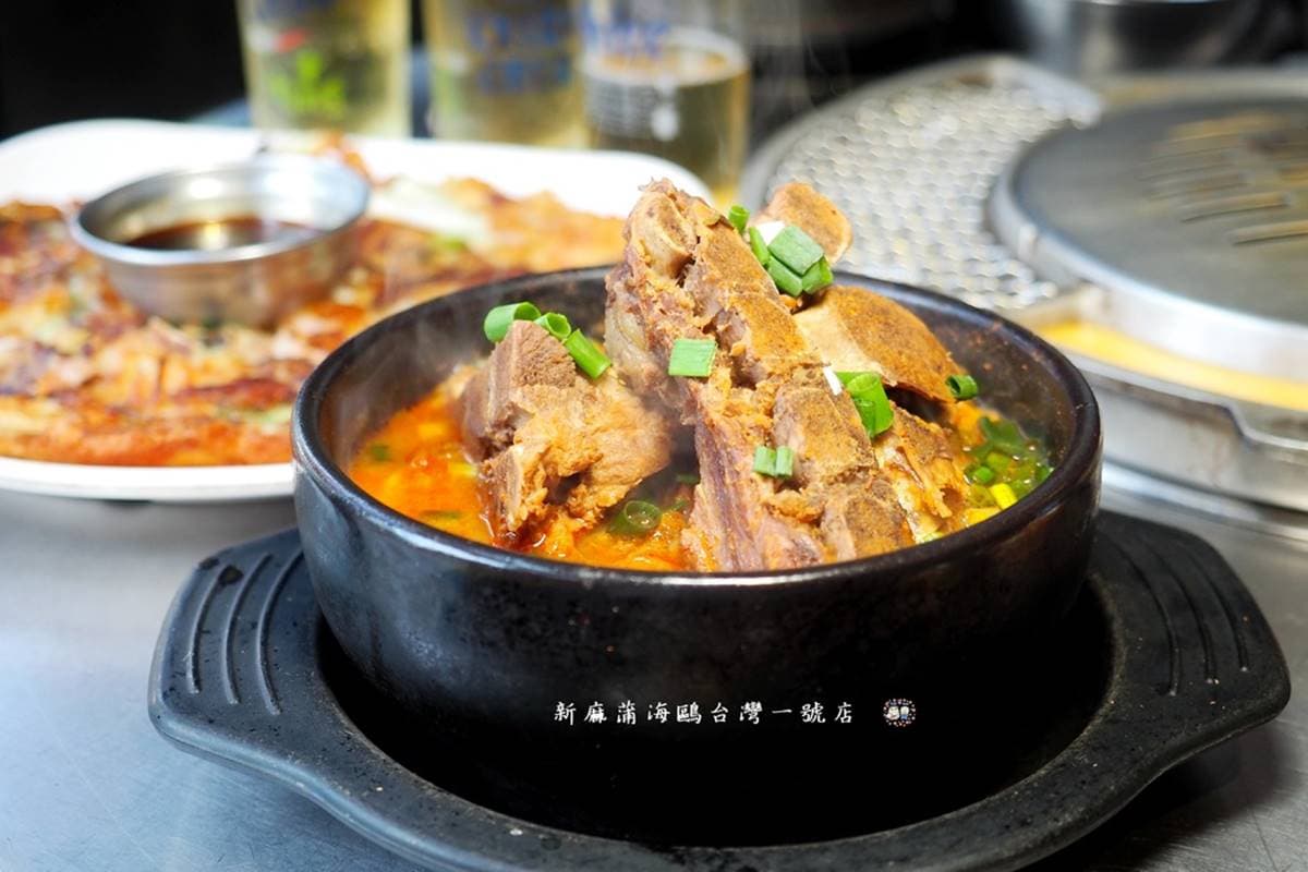 吃肉不用動手！台北8家專人服務燒烤店：超人氣一頭牛套餐、咖啡香和牛吃得到