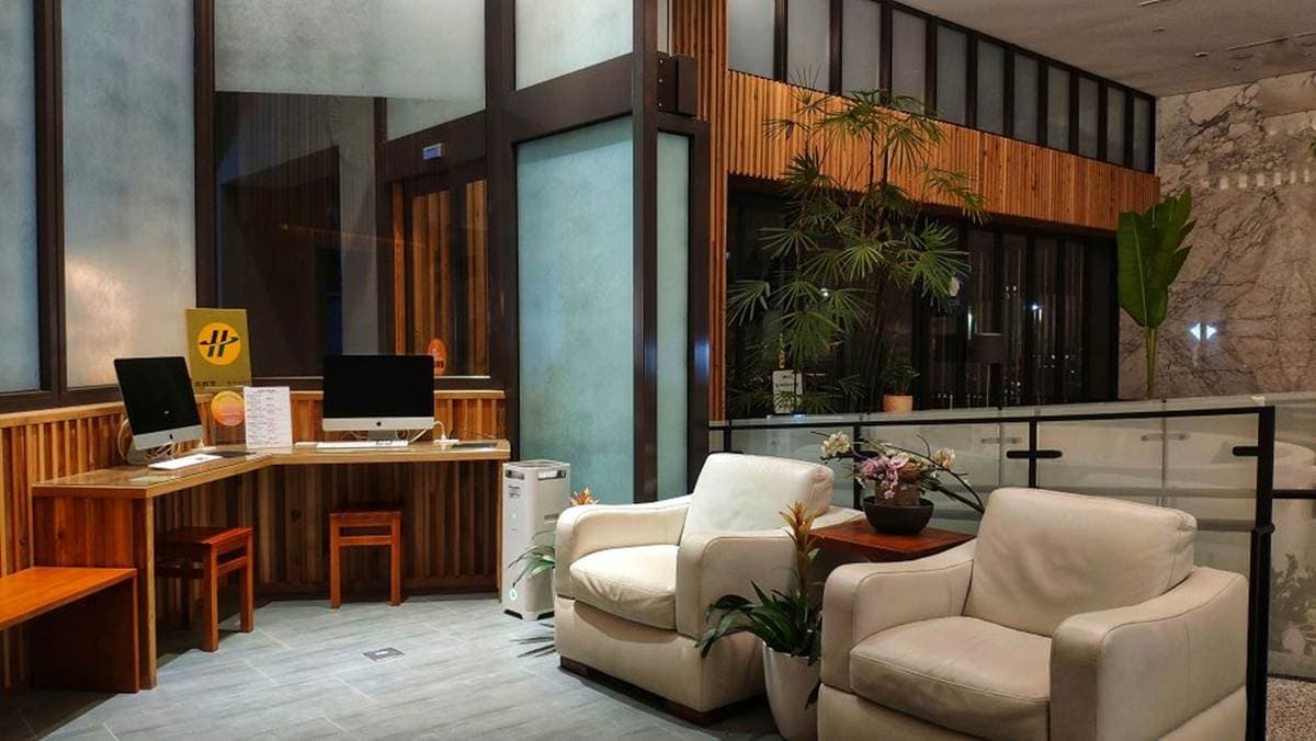 逢甲夜市旁首選旅宿！「森林套房」有和室玻璃屋、電動床，免費吃草悟道名店早餐