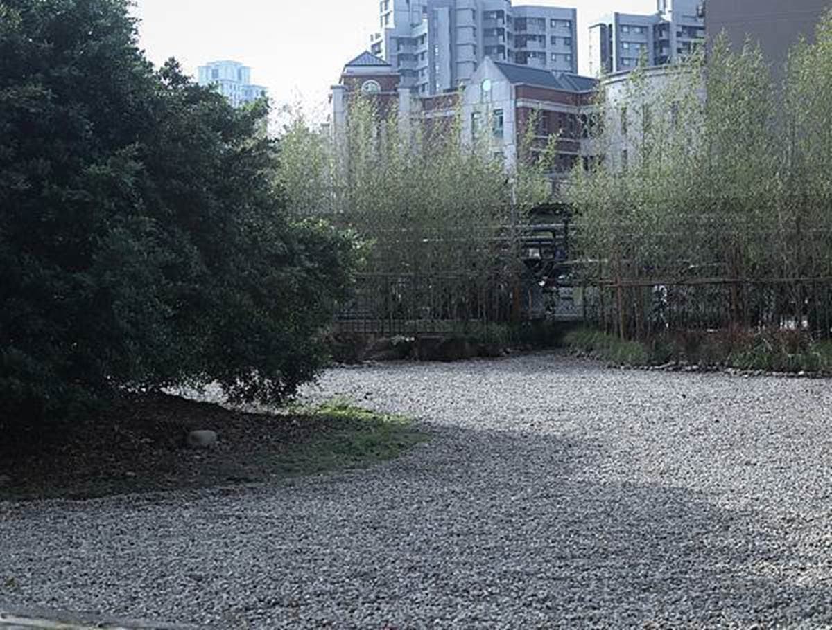 1秒到京都!竹北町屋風咖啡廳有碎石庭院,必嘗「草莓菓子包」配單品拿鐵 1秒到京都!竹北町屋風咖啡廳有碎石庭院,必嘗「草莓菓子包」配單品拿鐵