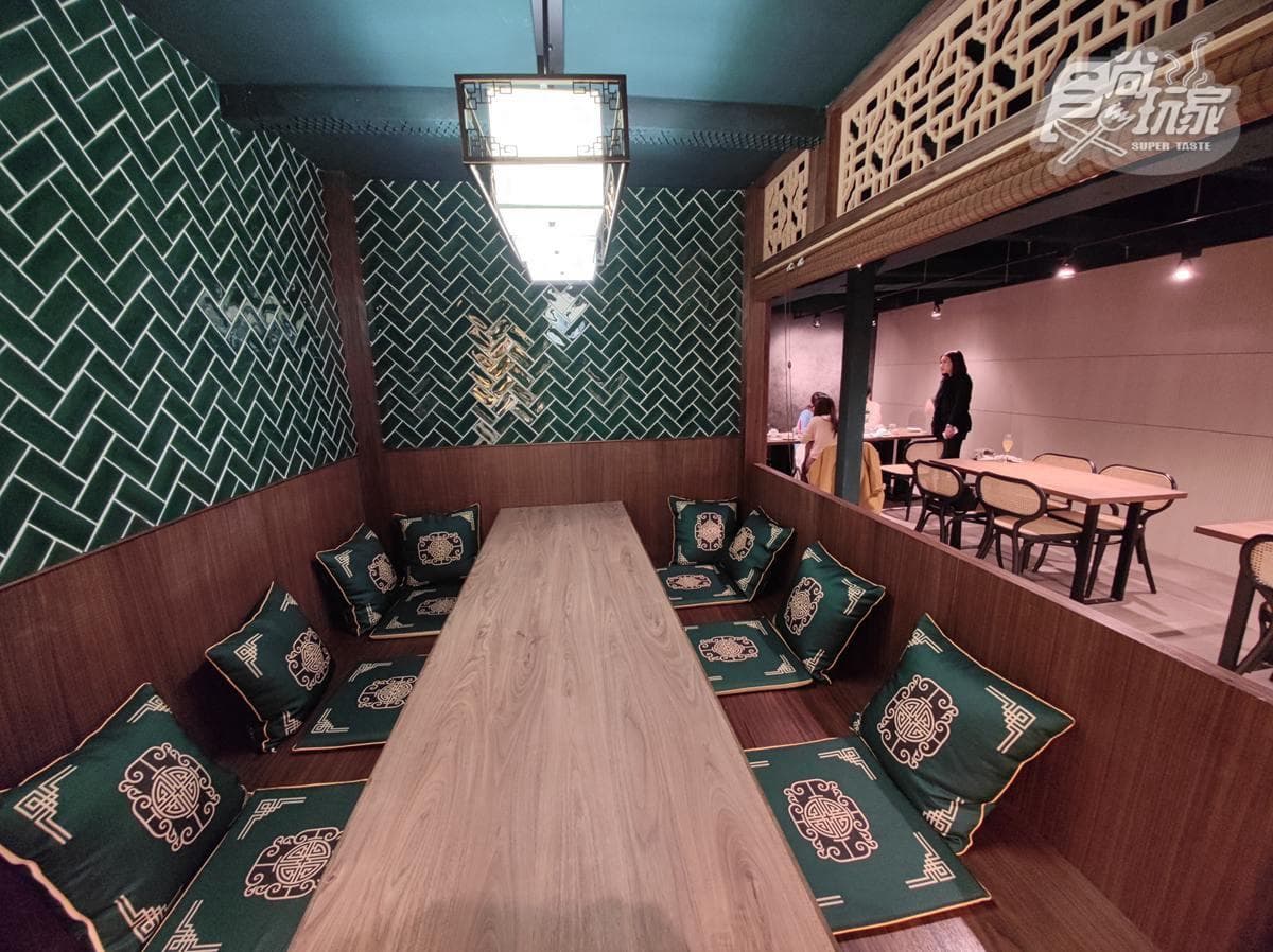 【新開店】1秒穿越時空！西門町餐酒館大玩夜店、中式混搭風，必點仙女紅茶調酒
